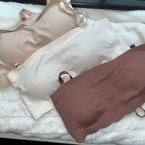 Soft scallop hem bras with removable padding